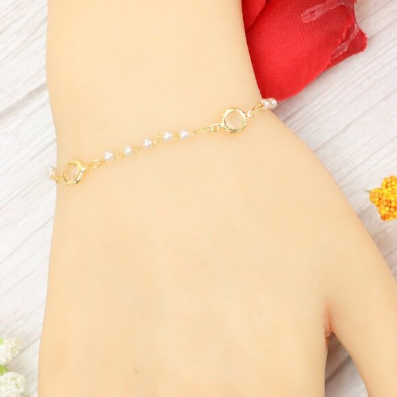 "Trendy Handmade Bracelet – A Thoughtful Gift for Girls & Women | UNVRC1332 - Picture 4 of 10